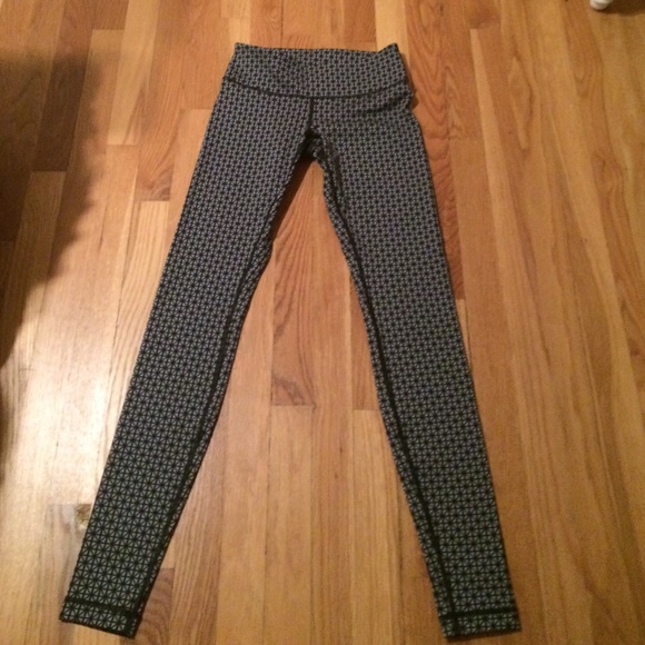 lululemon athletica Pants - Lululemon leggings