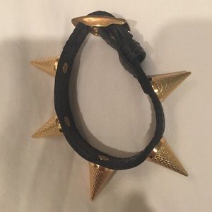 Black leather bracelet with gold spikes!