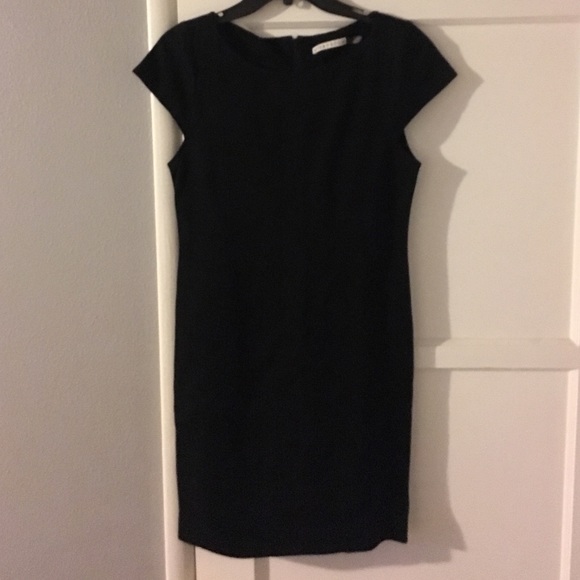 Alice + Olivia Dresses & Skirts - SALE!! 30% off! Gorgeous Alice and Olivia dress