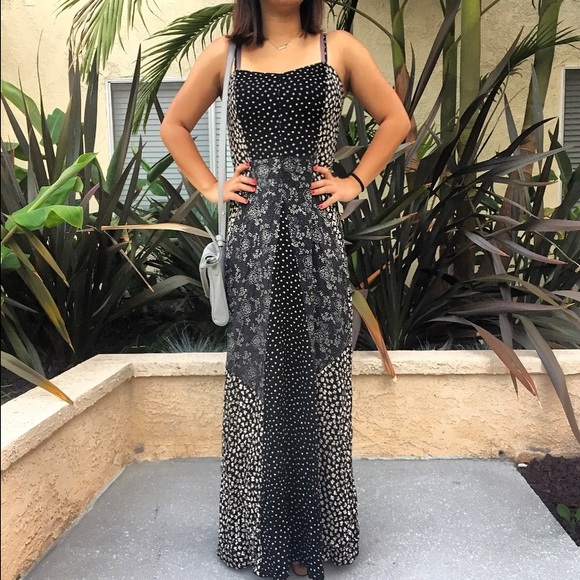 Topshop Dresses & Skirts - ⭐️SALE⭐️Topshop Navy Floral Maxi Dress NWT