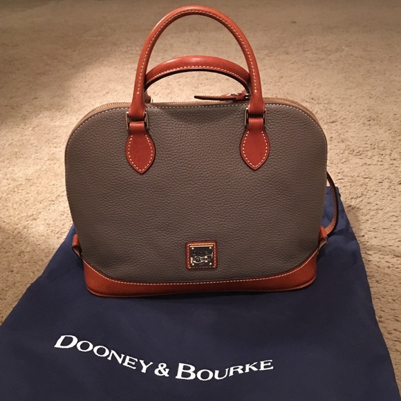 Dooney & Bourke Handbags - Dooney and Bourke zip top satchel bag purse