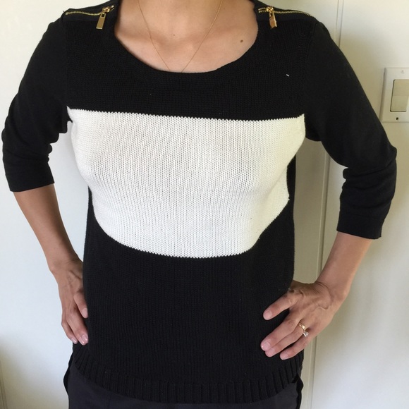Vince camuto sweater