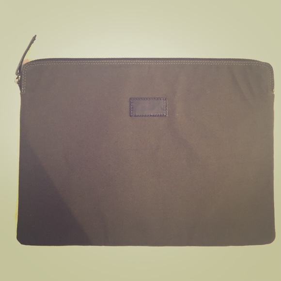 Clare V. Laptop sleeve.