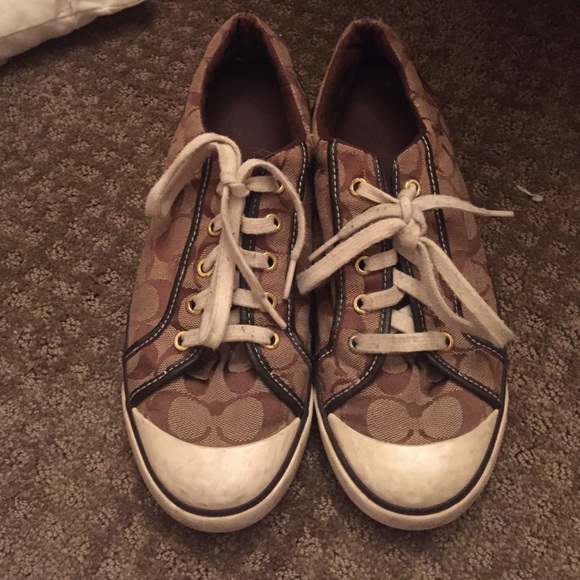 Authentic COACH shoes sz 10