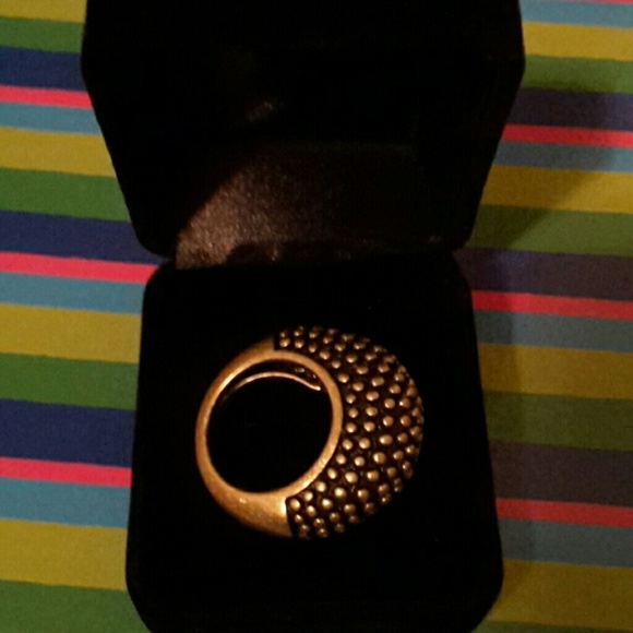 Ring - Picture 2 of 3