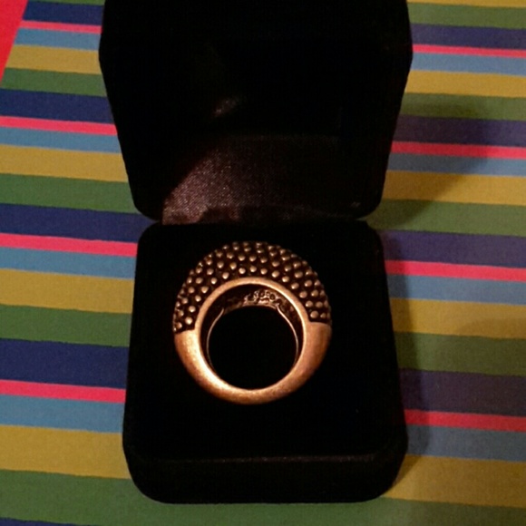 Ring - Picture 3 of 3