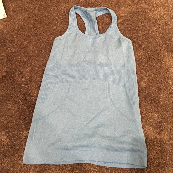Lululemon tank