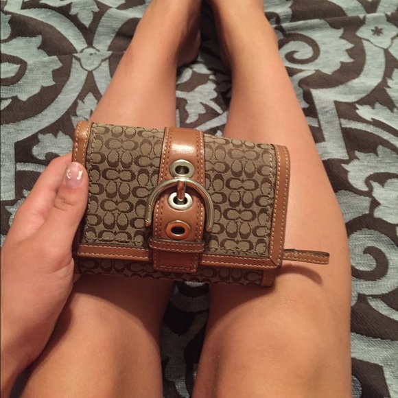 Coach wallet - Picture 1 of 3