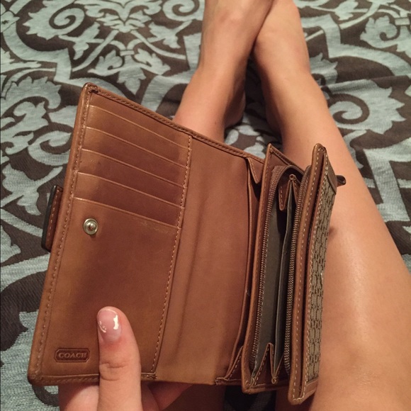 Coach wallet - Picture 2 of 3