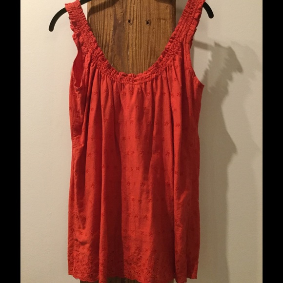 Chaudry KC Red Textured Tank w/ Drawstring Neck - Picture 2 of 4