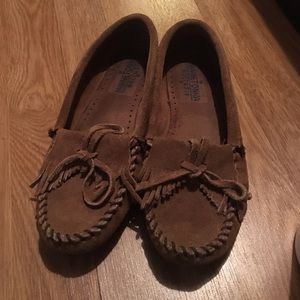 Minnetonka moccasins and pink crew bundle!