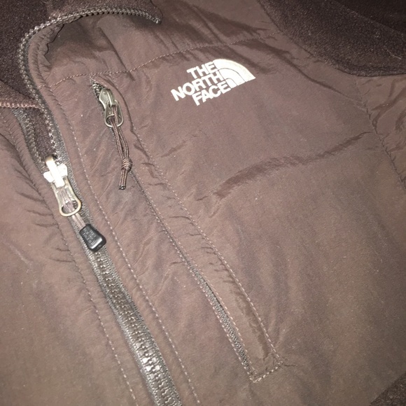 NORTH FACE // Brown Denali Jacket - Picture 2 of 4