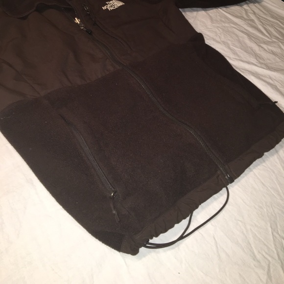 NORTH FACE // Brown Denali Jacket - Picture 4 of 4
