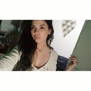 Meet your Posher, Manuela