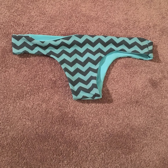 Cheeky bikini bottoms