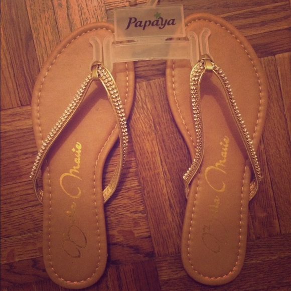 BNWT DIAMOND STUD SANDALS NEVER WORN