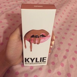 Exposed Kylie lip kit