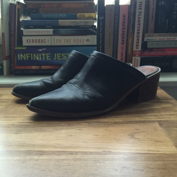 Madewell Shoes - Madewell Robin Mule in Black