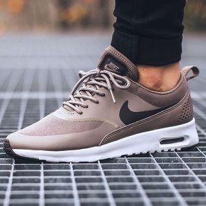 Nike air max Thea desert tan camo and grey