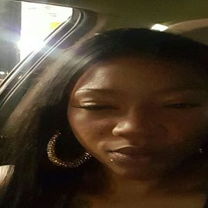 Meet your Posher, Joy