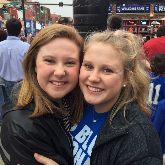 Meet your Posher, Rebekah