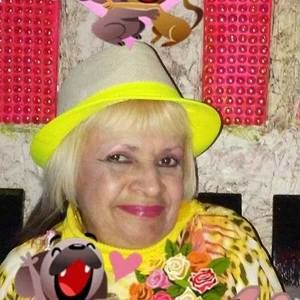 Meet your Posher, Teresa