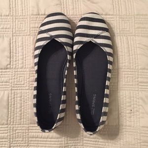 Blue & White Stripe Flats Call it Spring sz 8
