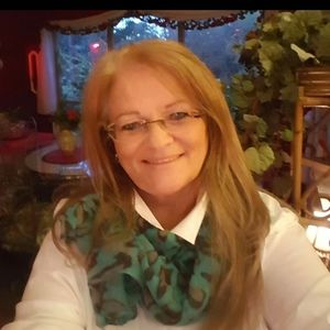 Meet your Posher, Vivian