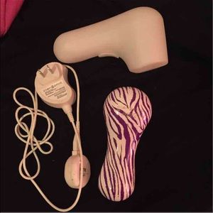 **SOLD**Limited edition clarisonic Mia 2