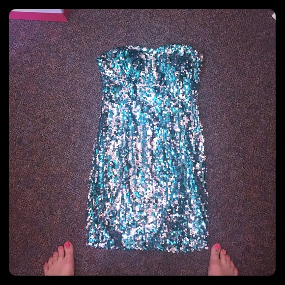 Dresses & Skirts - Teal and silver cocktail dress