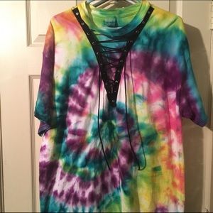 Tie Die Lace up tee