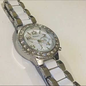 STYLE & CO WHITE/ SILVER WATCH