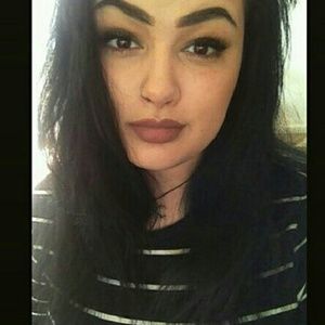 Meet your Posher, Marissa