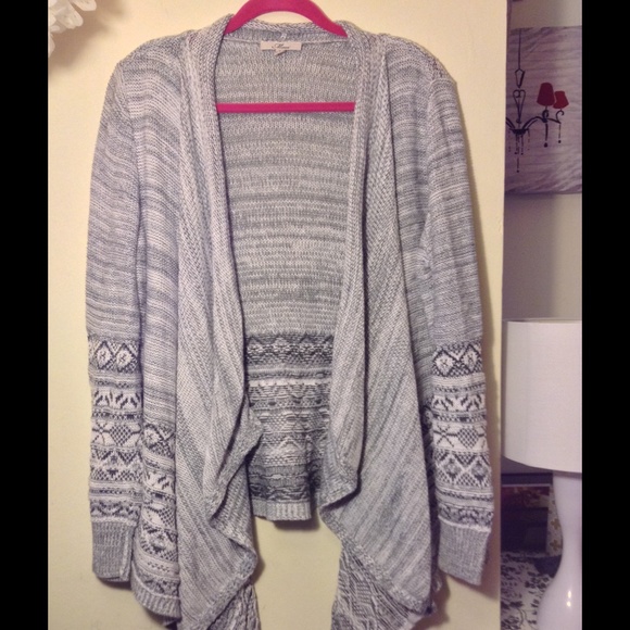 ✨✨Grey Mavi Sweater✨✨