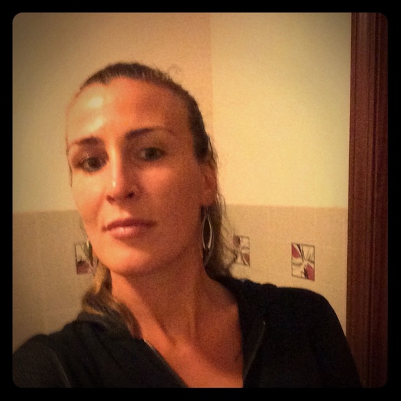 Meet your Posher, Nell - Picture 1 of 1