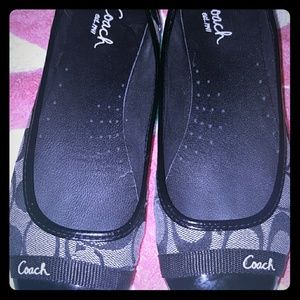 Coach flats