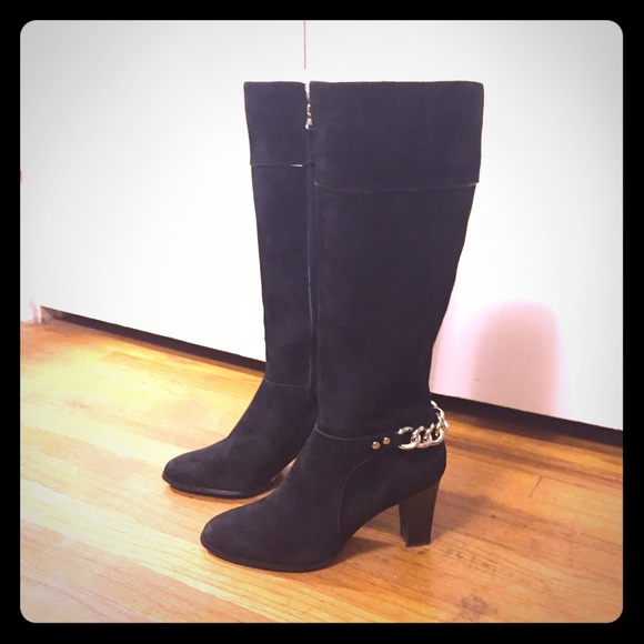 Tahari Fabian Boots with Chain - Picture 1 of 4