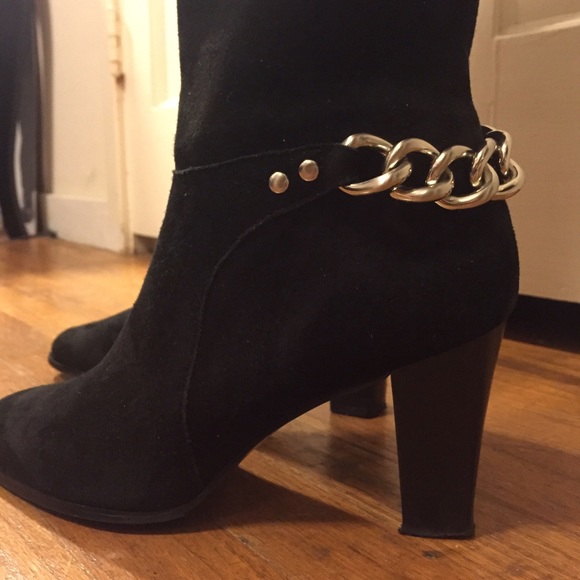 Tahari Fabian Boots with Chain - Picture 2 of 4