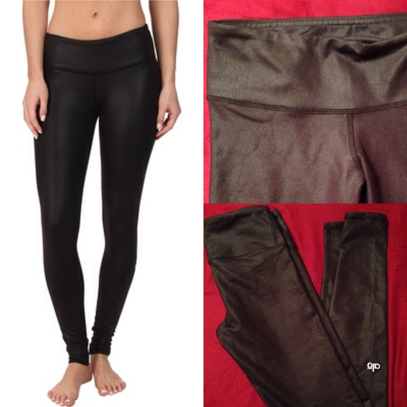 alo glossy leggings