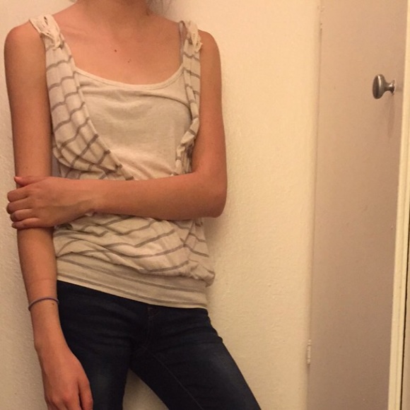 Tank top - Picture 2 of 3