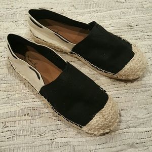 Black Canvas Espadrille