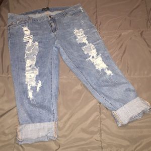 Distressed Boyfriend Jeans