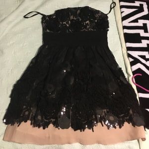 Strapless Black/nude homecoming dress