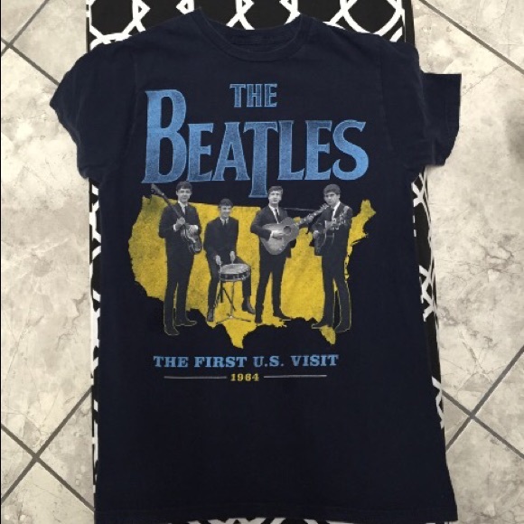 Tops - The Beatles shirt