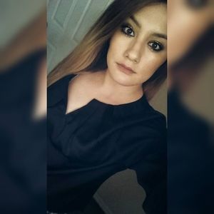 Meet your Posher, Cristina