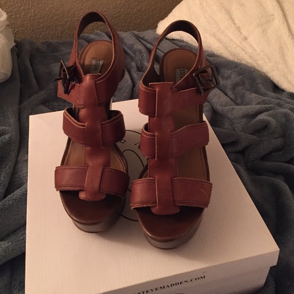 Brown Steve Madden wedges