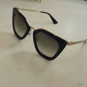 prada sunnies