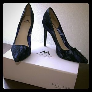 Shoedazzle Lace Heels