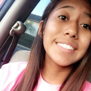 Meet your Posher, Liana