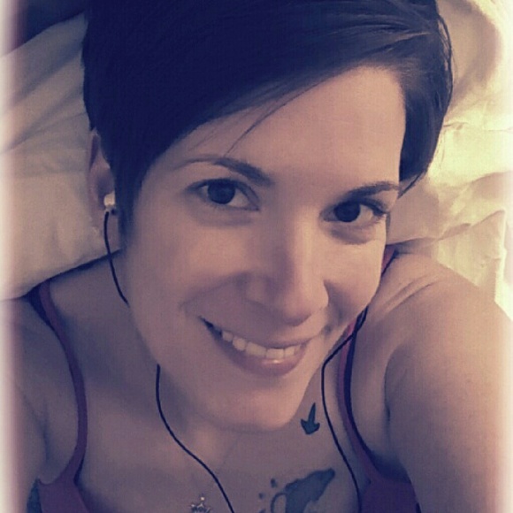 Meet your Posher, Valerie